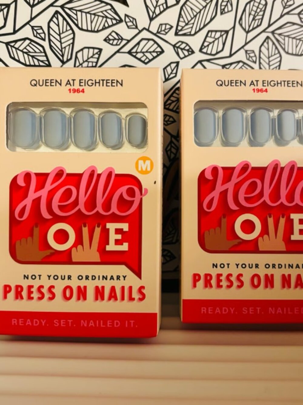 Hello Love Queen At Eighteen Press On Nails- set of 2